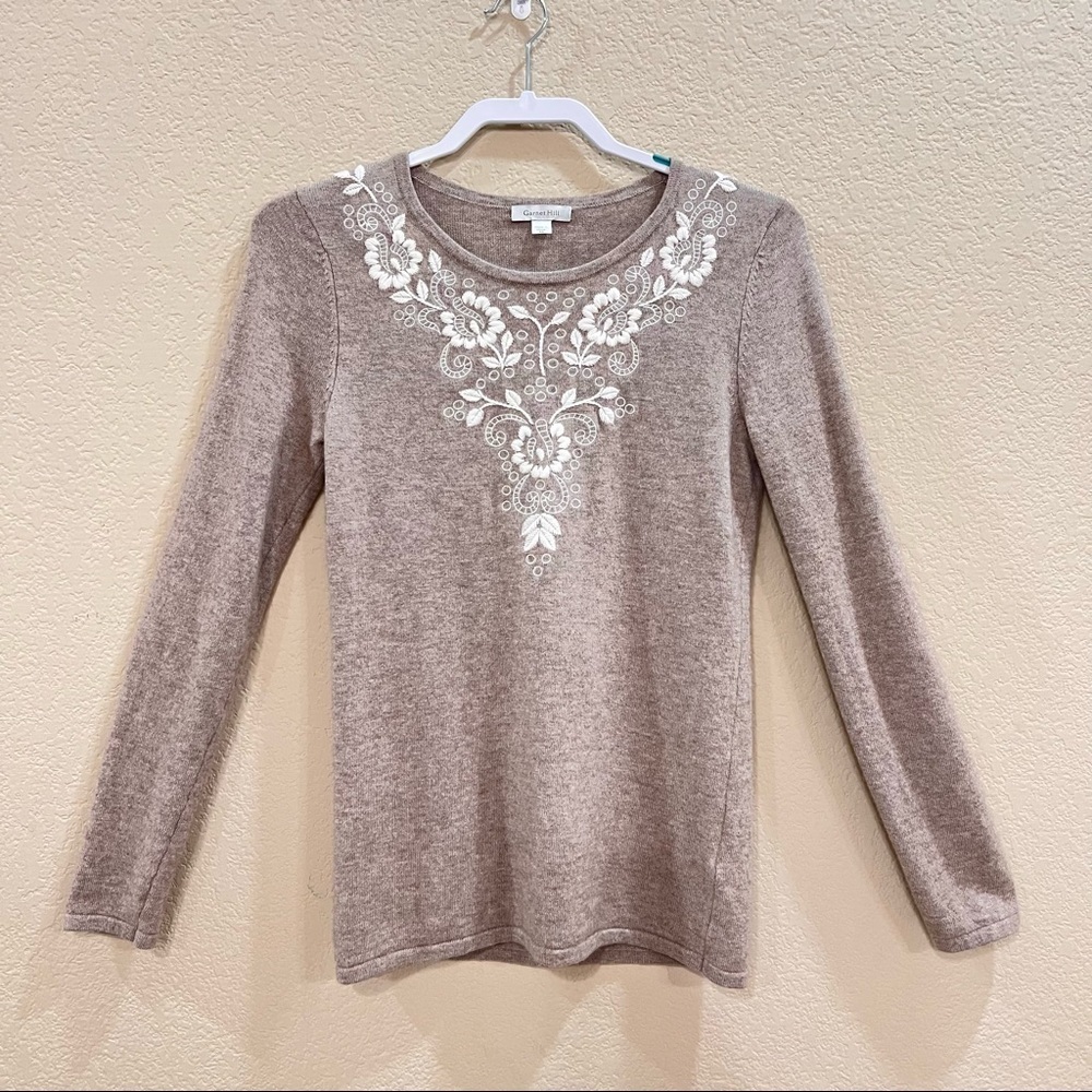 GARNET HILL DESIGNER SWEATER EMBROIDERED TAUPE LAMBWOOL ANGORA BLEND SZ S CASUAL - Picture 1 of 7